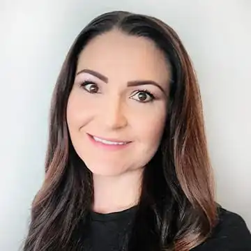 A headshot of Larissa Pemberton, LME, a master aesthetician at Inspire Medical Spa.